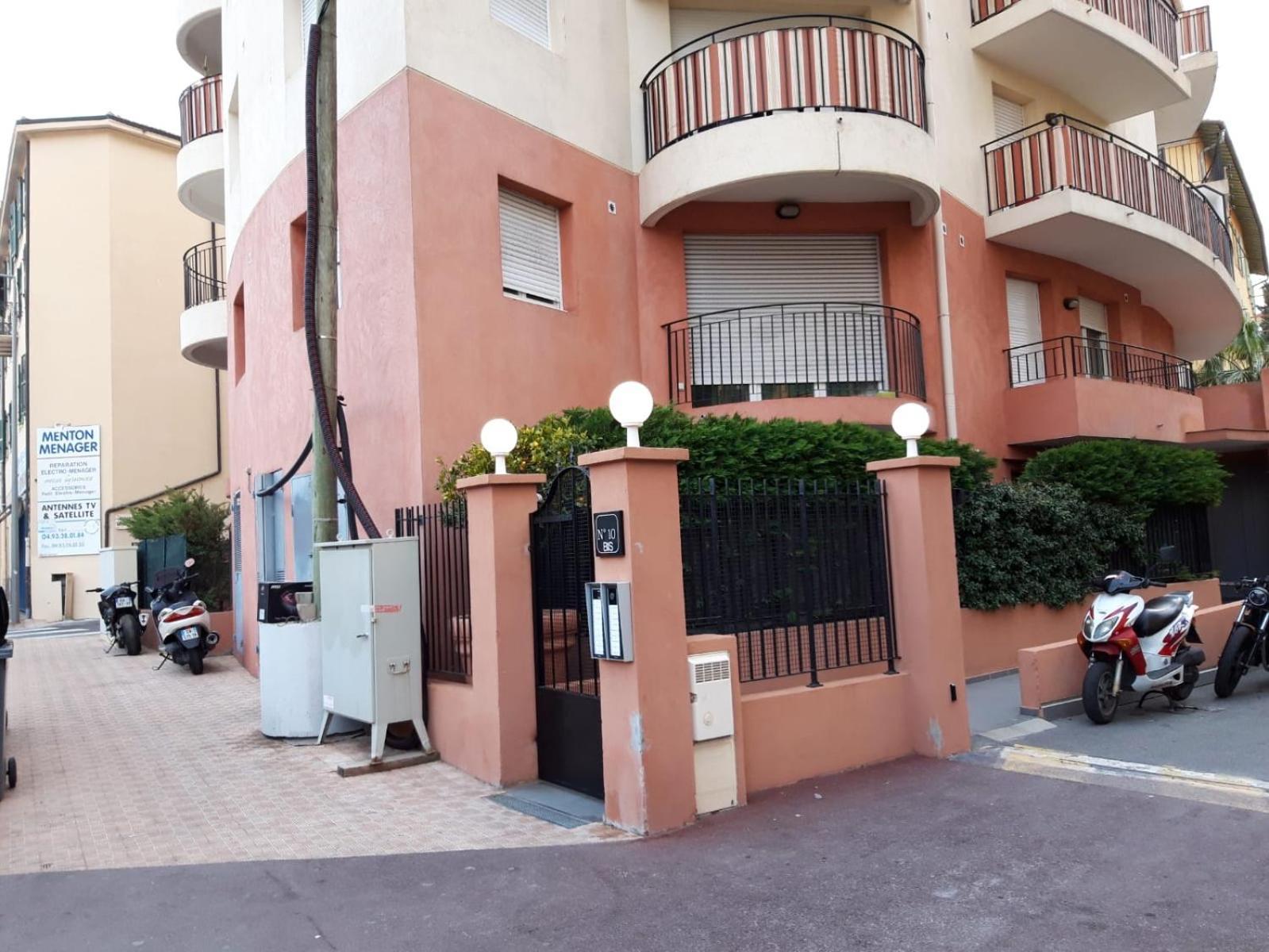 Апартаменты Monolocale Mentone Costa Azzurra Экстерьер фото